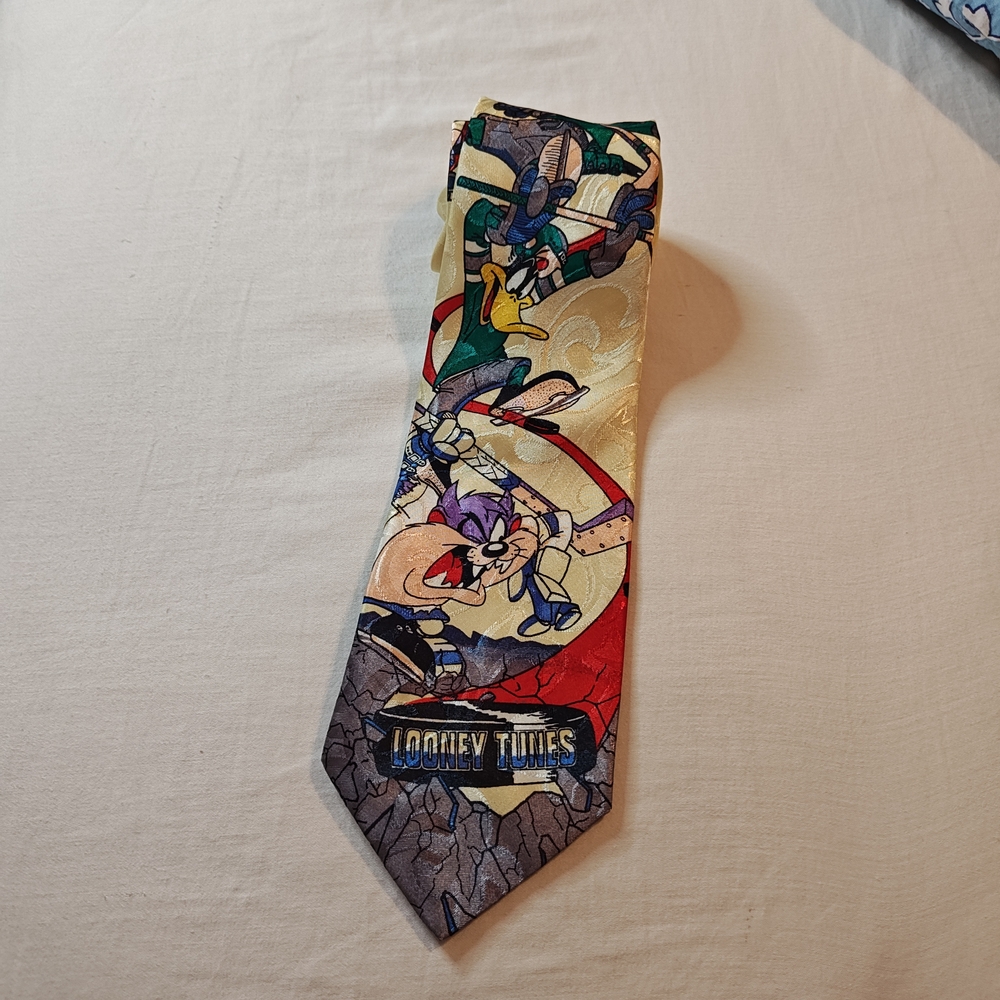 Vintage Venezia Looney Tunes Cartoon Hockey Mens Tie EUC